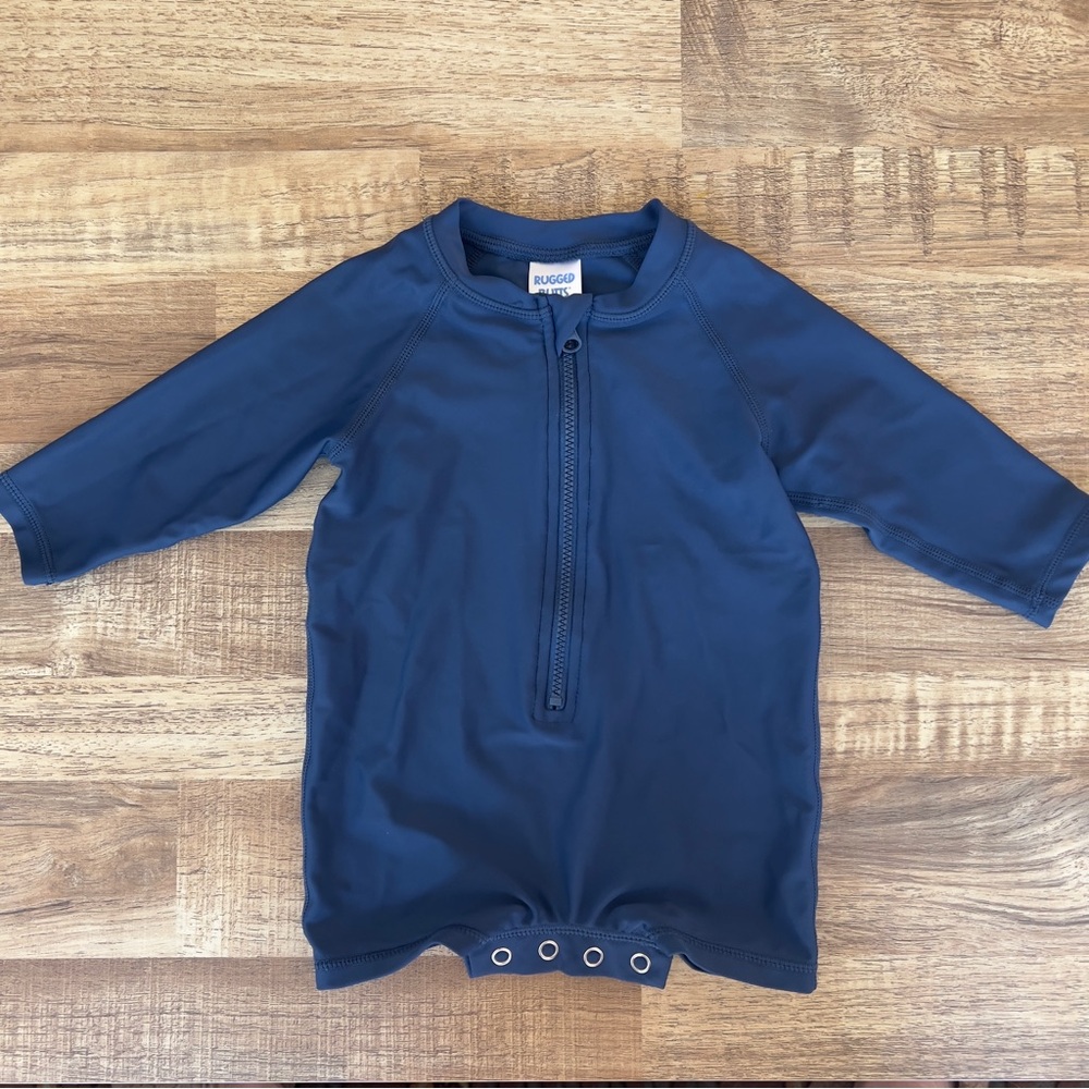 New Rugged Butts long sleeve rash guard.